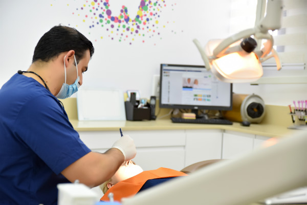 מה זה בעצם השתלות שיניים ממוחשבות? בפרדס חנה